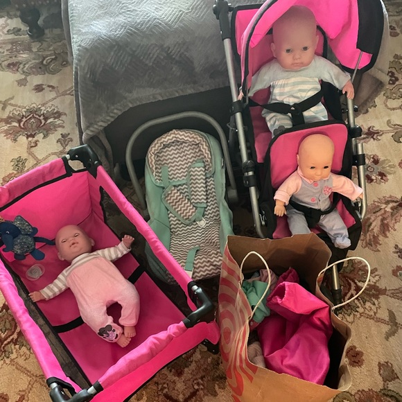 Lot: 1 American Girl, 1 baby alive, 4 baby dolls, 2 cabbage cuties and more! - Picture 13 of 13